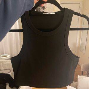 Esse crop tank great material